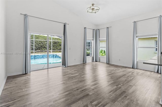 434 Castlemain, Davenport, FL 33897
