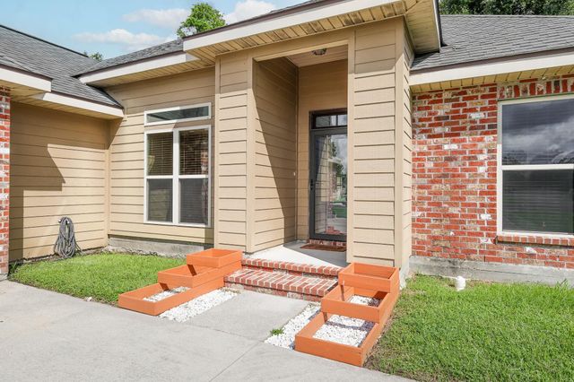 202 Turner St, Schriever, LA 70395