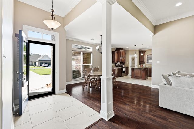202 Turner St, Schriever, LA 70395