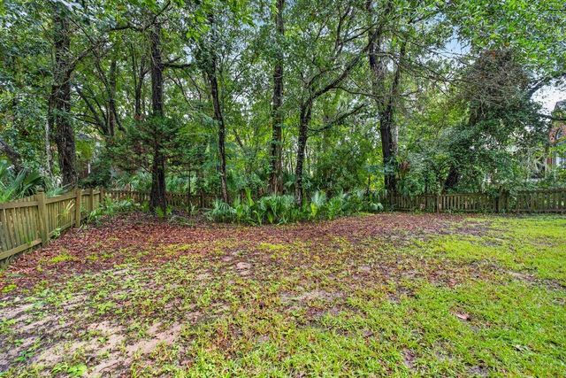 200 Oak Point Landing Drive, Mount Pleasant, SC 29464