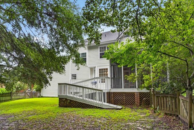 200 Oak Point Landing Drive, Mount Pleasant, SC 29464