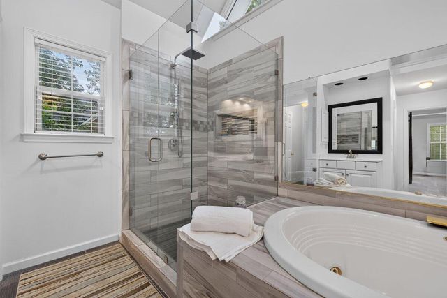 200 Oak Point Landing Drive, Mount Pleasant, SC 29464