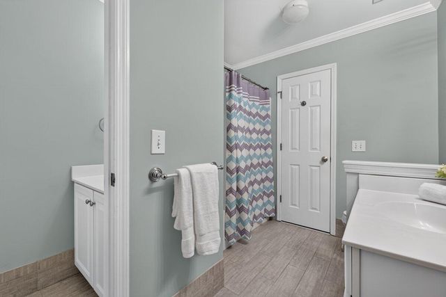 200 Oak Point Landing Drive, Mount Pleasant, SC 29464