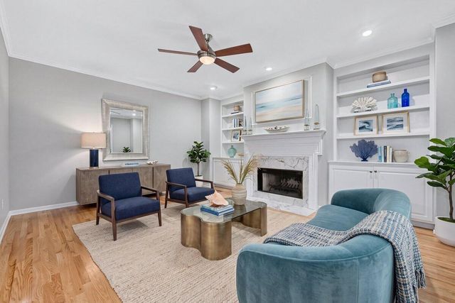 200 Oak Point Landing Drive, Mount Pleasant, SC 29464