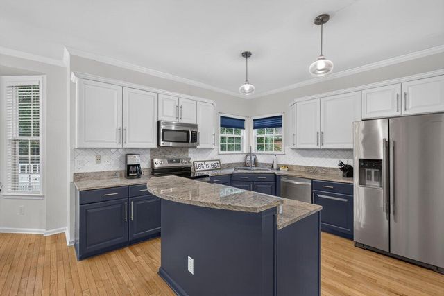 200 Oak Point Landing Drive, Mount Pleasant, SC 29464