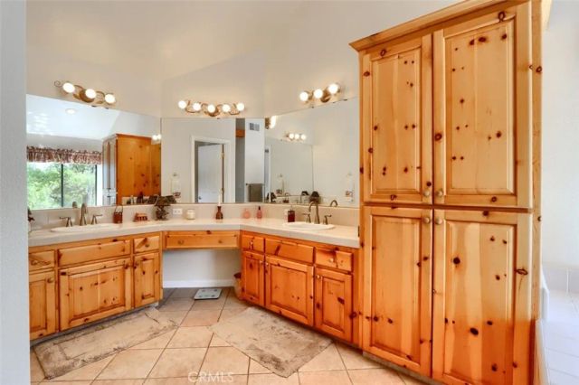 32028 Cattle Way, Coarsegold, CA 93614