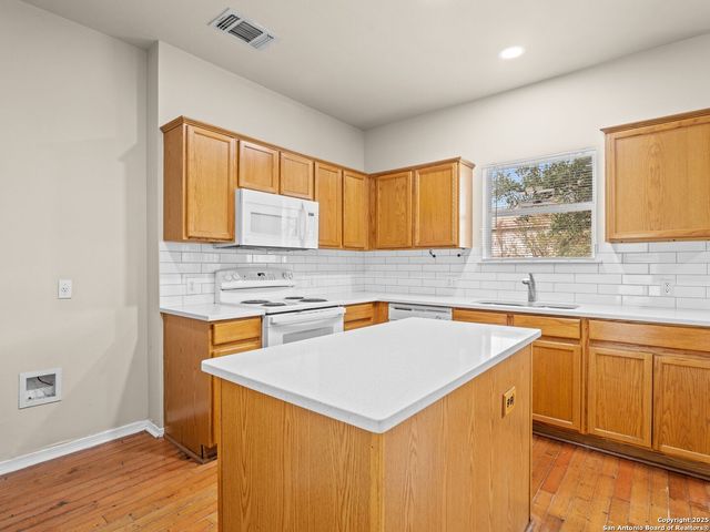 511 SHANNON ROSE, San Antonio, TX 78260