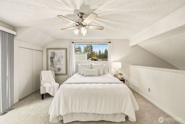 24705 12th Avenue S, Des Moines, WA 98198