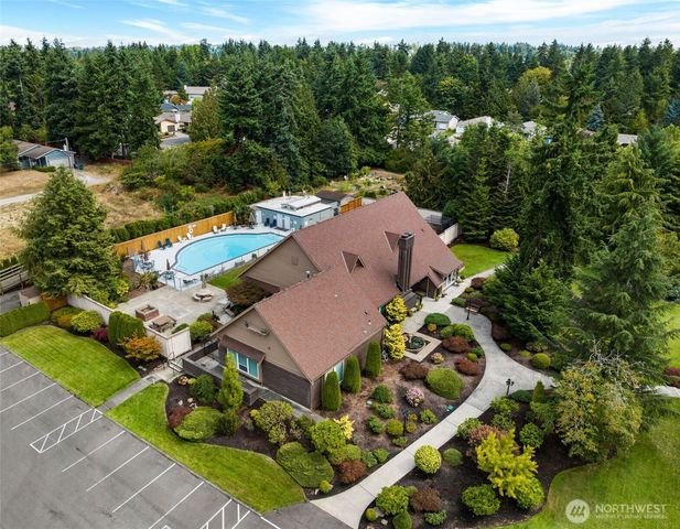 24705 12th Avenue S, Des Moines, WA 98198