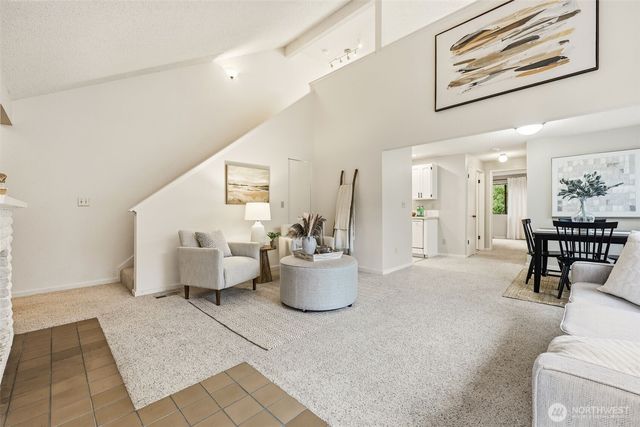 24705 12th Avenue S, Des Moines, WA 98198