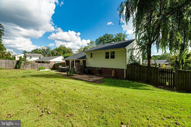 7606 JERVIS ST, Springfield, VA 22151