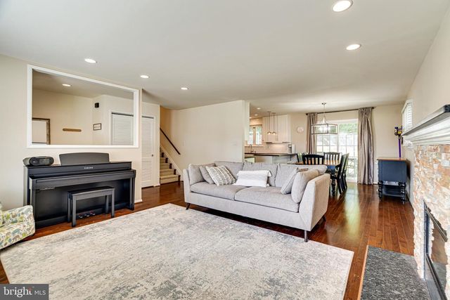 7606 JERVIS ST, Springfield, VA 22151