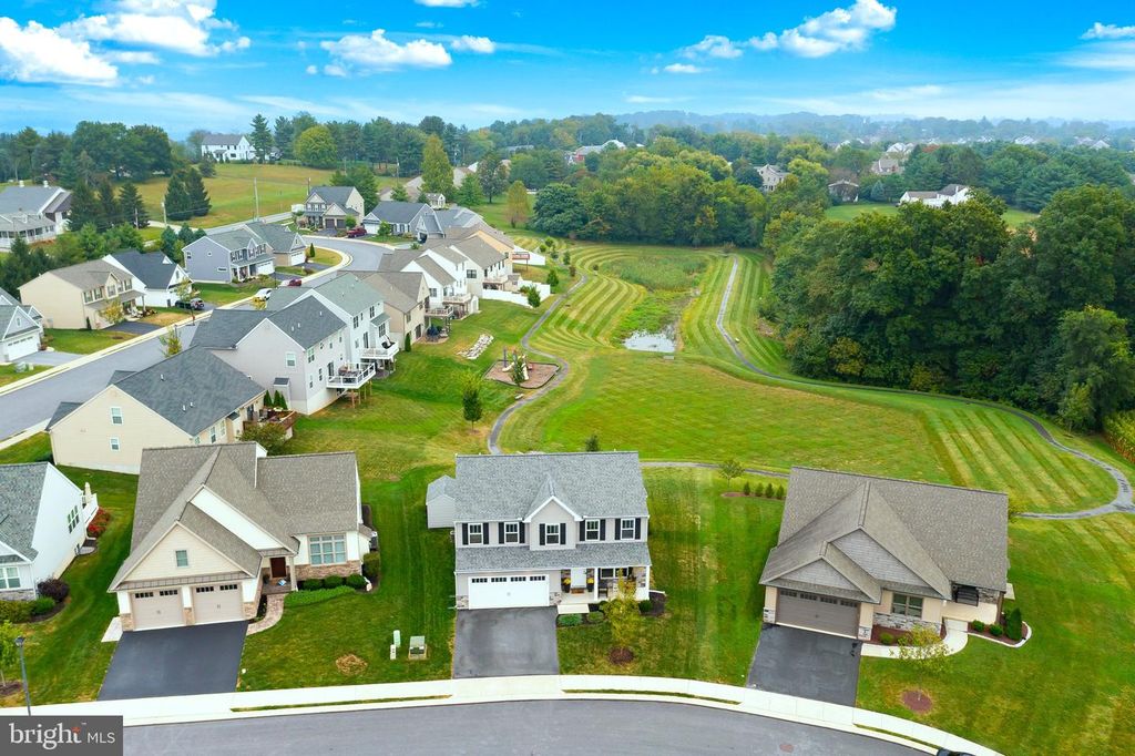 552 MADISON WAY, Manheim, PA 17545