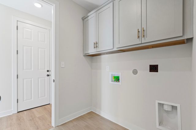 12713 HEATHER MIST CV, Arlington, TN 38002