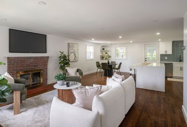52 Valley Road, Boston, MA 02124