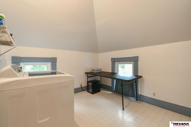 1825 Ryons Street, Lincoln, NE 68502
