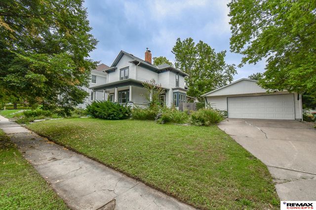 1825 Ryons Street, Lincoln, NE 68502