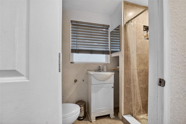 1545 N HIGHLAND STREET, Mount Dora, FL 32757