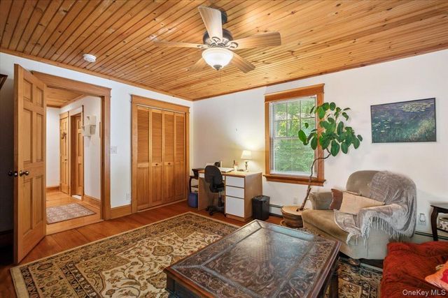 342 Lake Shore Road, Putnam Valley, NY 10579