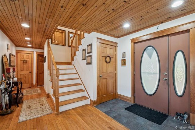 342 Lake Shore Road, Putnam Valley, NY 10579