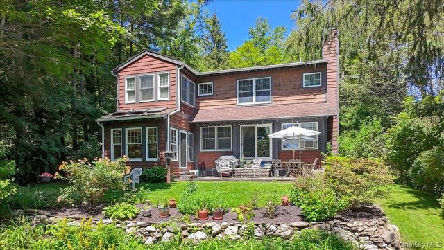 342 Lake Shore Road, Putnam Valley, NY 10579