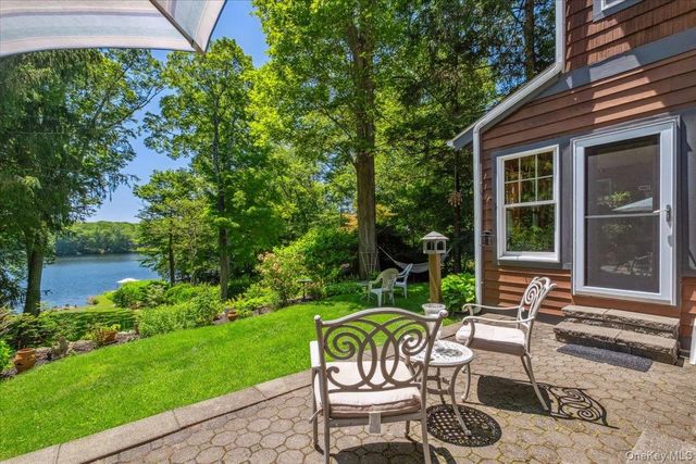 342 Lake Shore Road, Putnam Valley, NY 10579