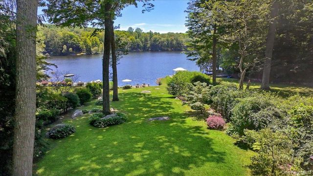 342 Lake Shore Road, Putnam Valley, NY 10579