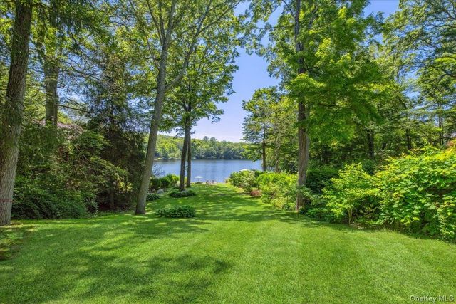 342 Lake Shore Road, Putnam Valley, NY 10579