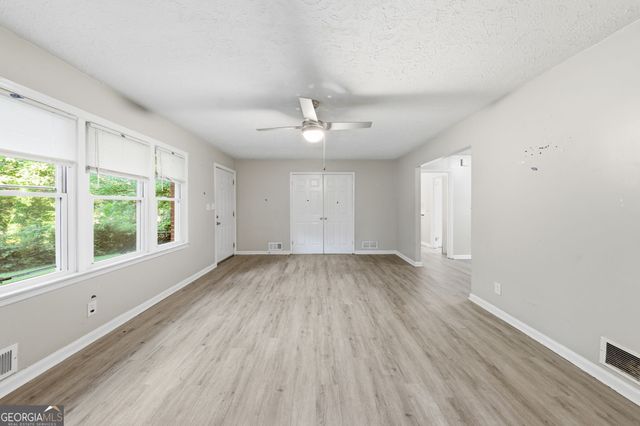 1112 Valley View Road SE, Atlanta, GA 30315