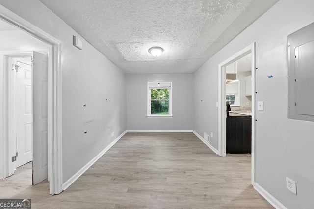 1112 Valley View Road SE, Atlanta, GA 30315