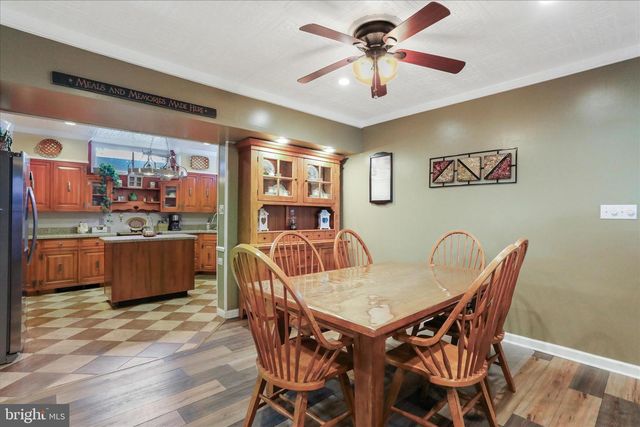 1177 WALKER RD, Chambersburg, PA 17202