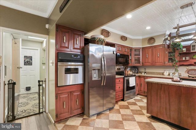 1177 WALKER RD, Chambersburg, PA 17202