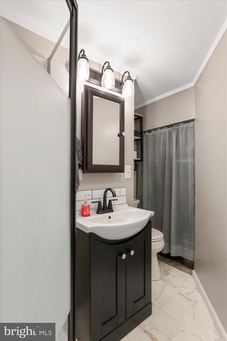 1177 WALKER RD, Chambersburg, PA 17202