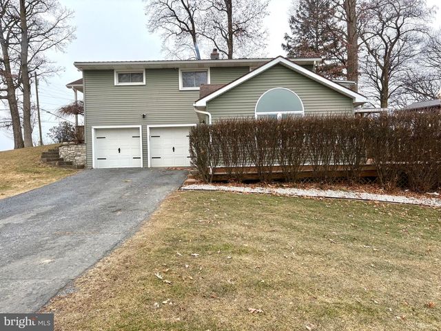 1177 WALKER RD, Chambersburg, PA 17202