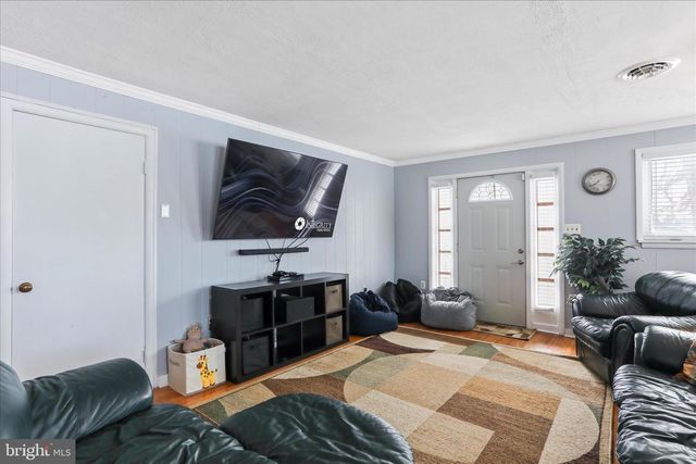 1177 WALKER RD, Chambersburg, PA 17202