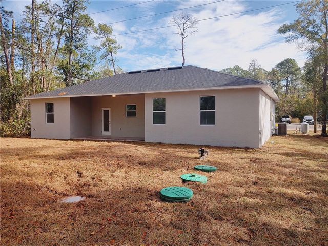 1556 9TH AVENUE, Deland, FL 32724