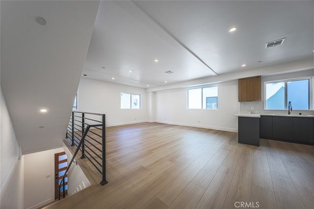 1237 N Orange Drive B, Los Angeles, CA 90038