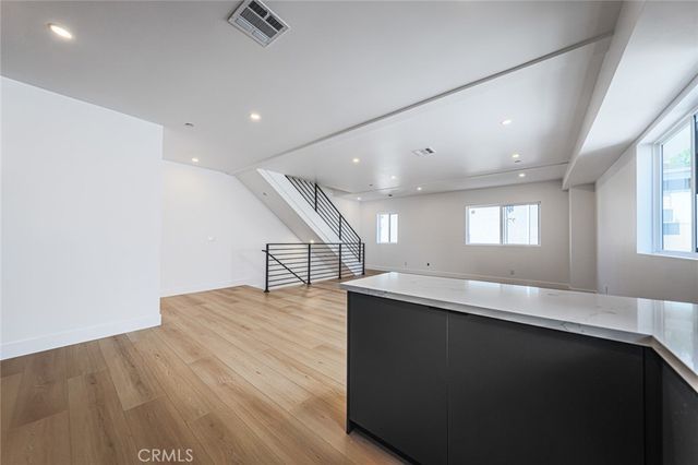 1237 N Orange Drive B, Los Angeles, CA 90038