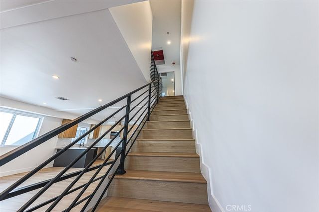 1237 N Orange Drive B, Los Angeles, CA 90038