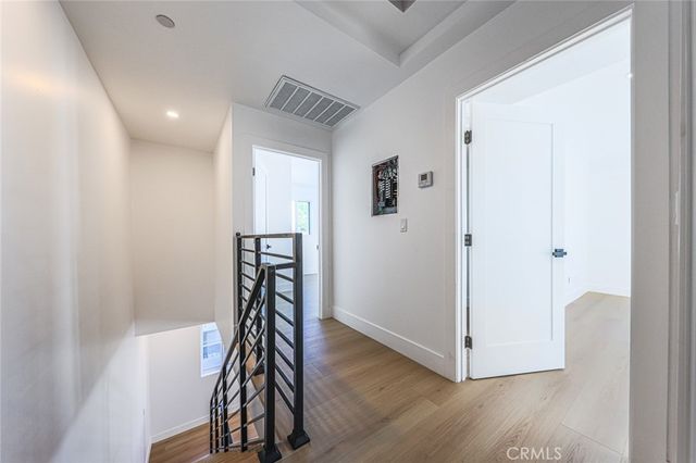 1237 N Orange Drive B, Los Angeles, CA 90038