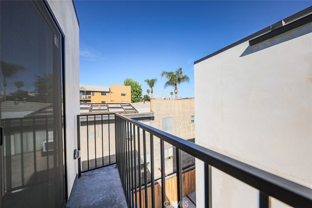 1237 N Orange Drive B, Los Angeles, CA 90038