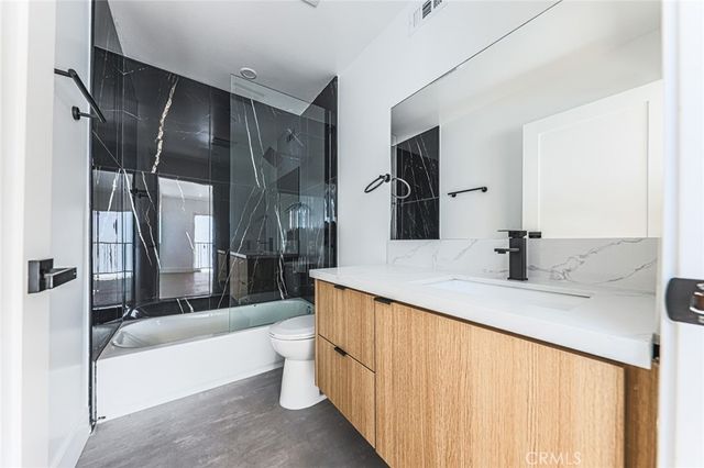 1237 N Orange Drive B, Los Angeles, CA 90038