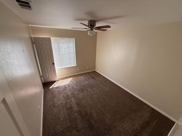 4702 W Mesa Avenue, Fresno, CA 93722
