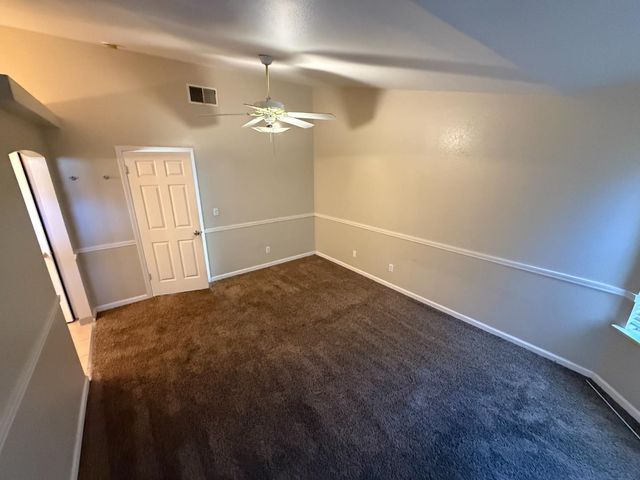 4702 W Mesa Avenue, Fresno, CA 93722