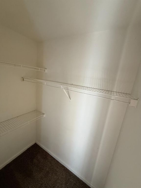 Image 14 of property listing at 4702 W Mesa Avenue, Fresno, CA 93722