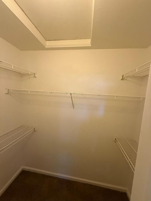 Image 16 of property listing at 4702 W Mesa Avenue, Fresno, CA 93722