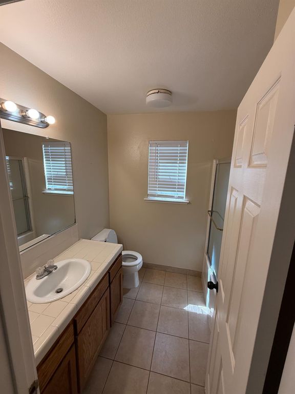 Image 23 of property listing at 4702 W Mesa Avenue, Fresno, CA 93722