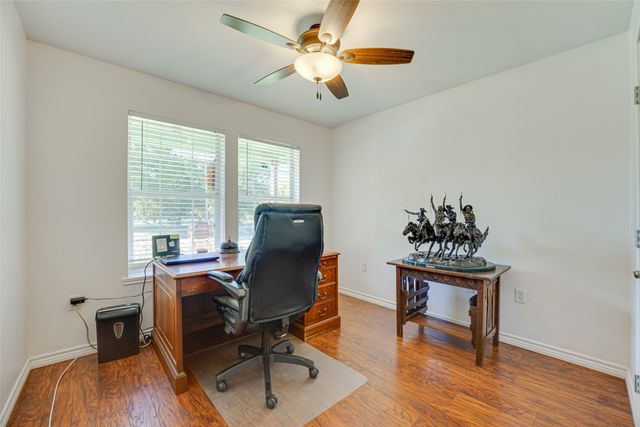 5935 Wall Avenue, Haltom City, TX 76117