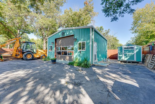 5935 Wall Avenue, Haltom City, TX 76117