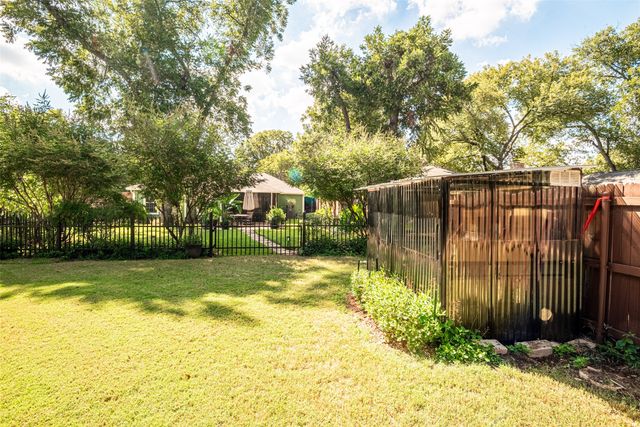 5935 Wall Avenue, Haltom City, TX 76117
